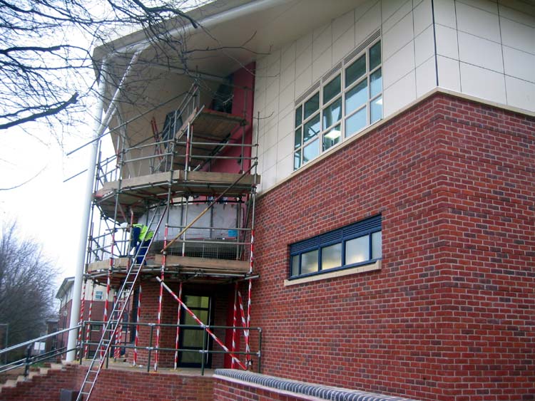 Uc Dec04 1