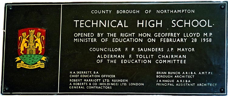 Tech High Sch Sign1